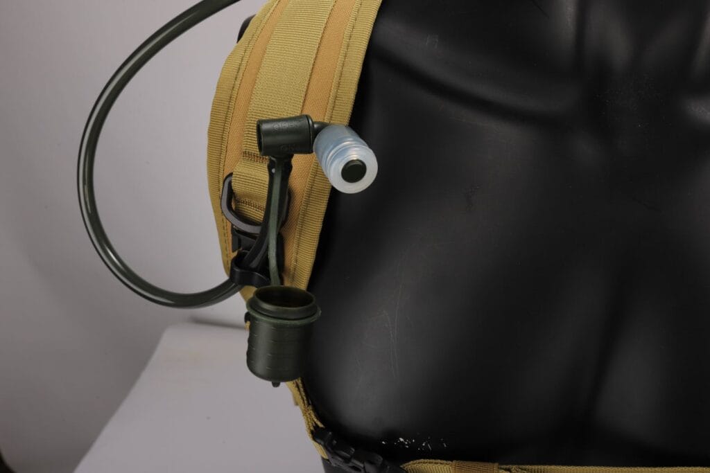 tactical hydration pack for military patrol reconnaissance and field mobility
